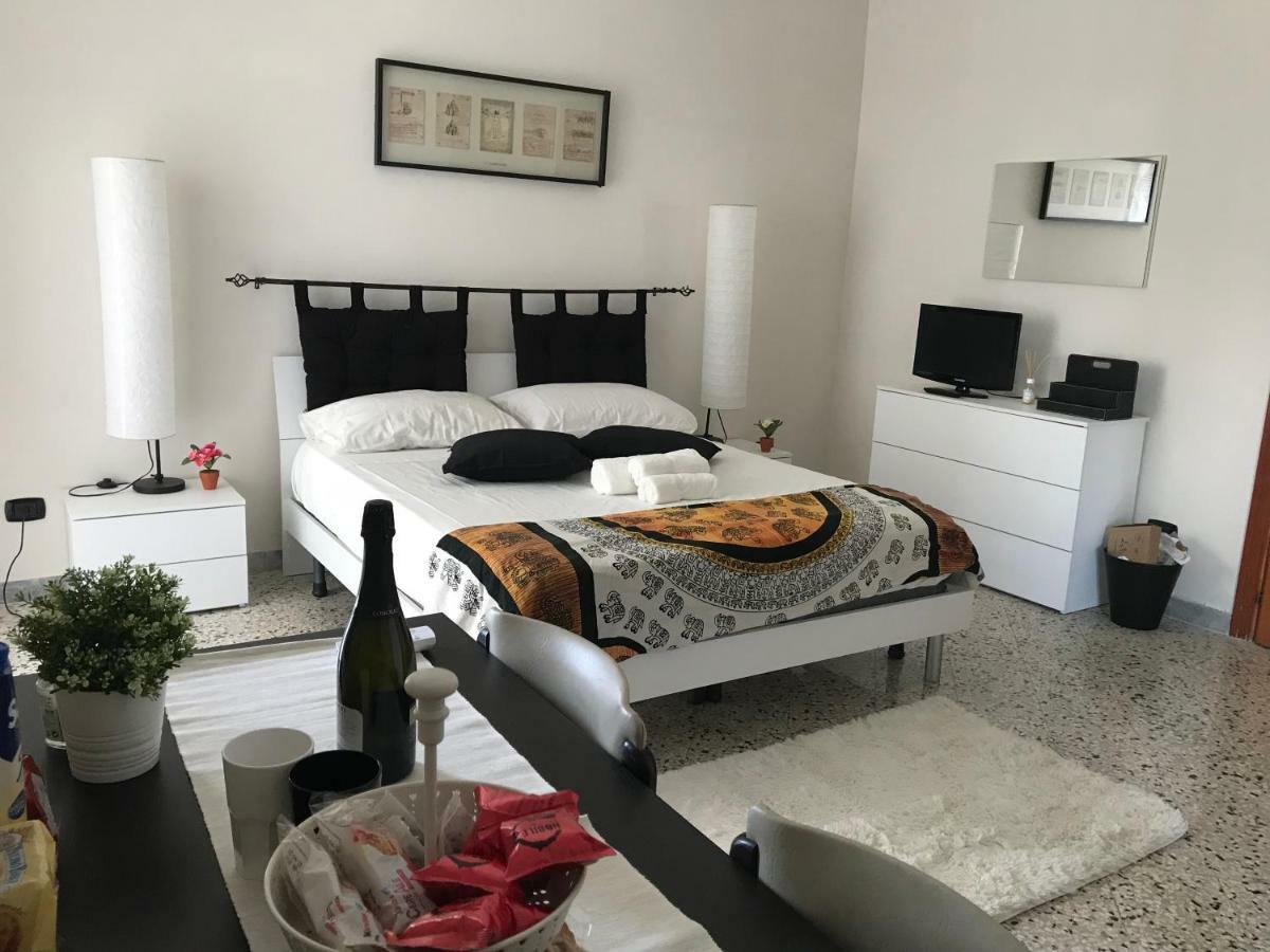 Little Room Salerno Buitenkant foto